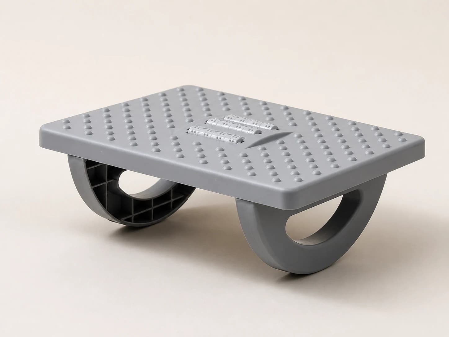 Gray RollArc platform with rounded points and three roller tracks