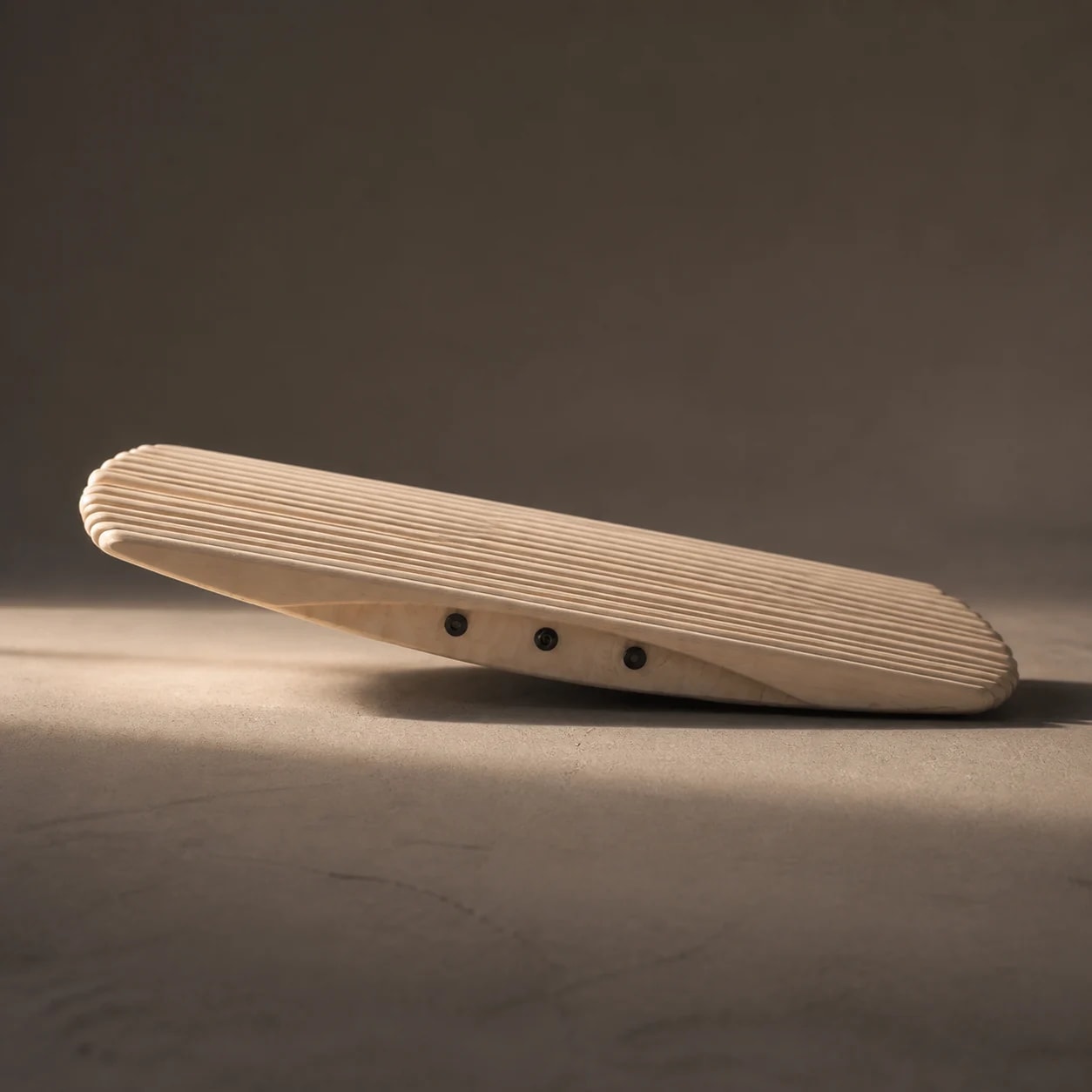 Low side view showing the ErgoSway curved rocker profile