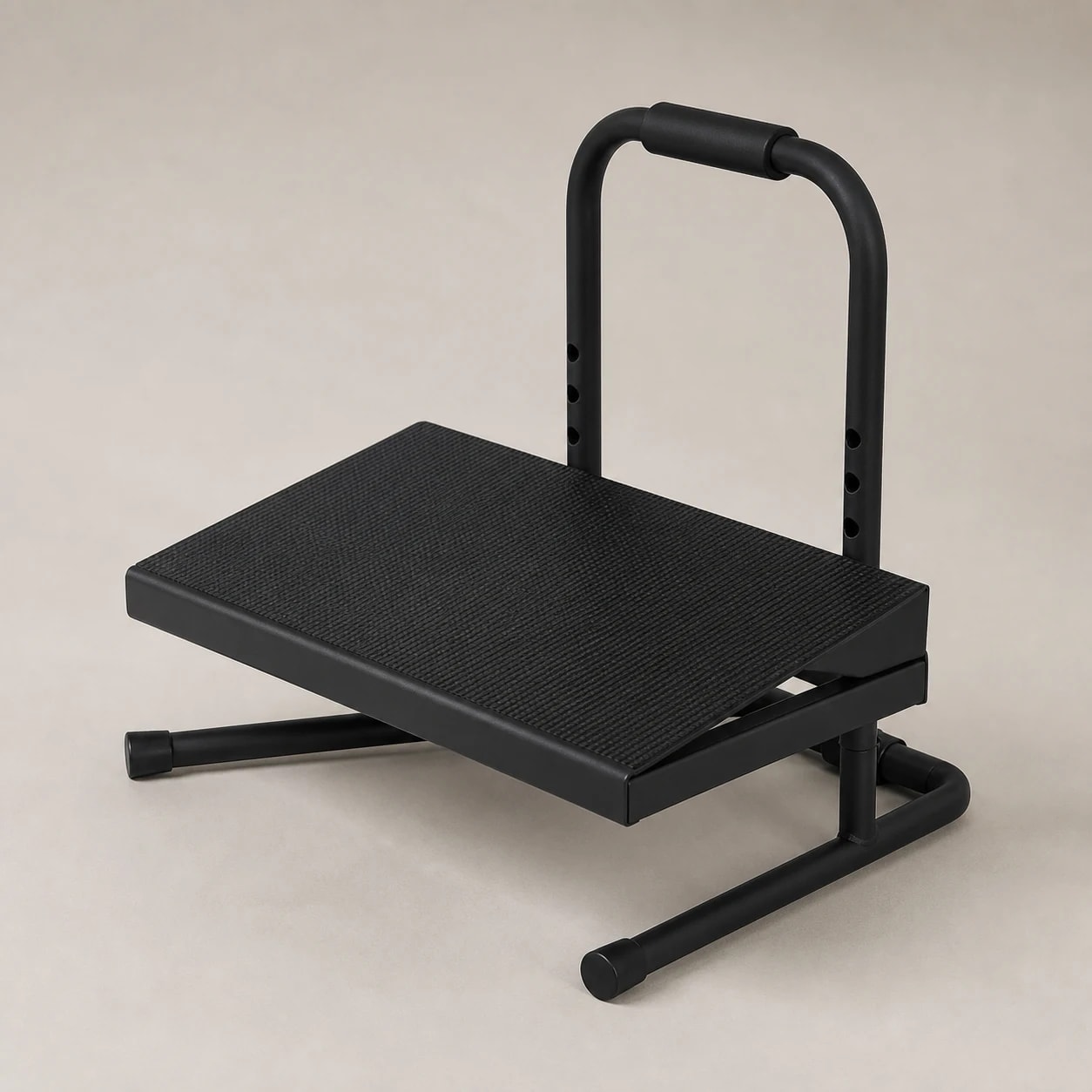 Angled studio view of the RiseRest 6 platform, steel base, and padded handle