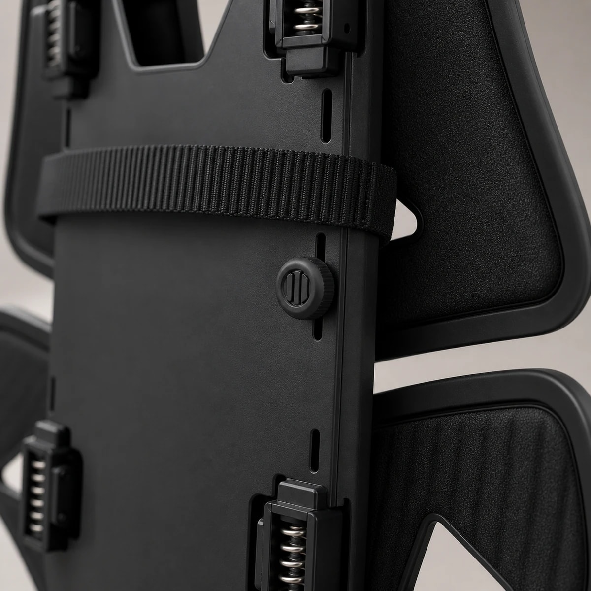 Rear close-up of the DriveFlex 4 support-point adjustment knob and slot